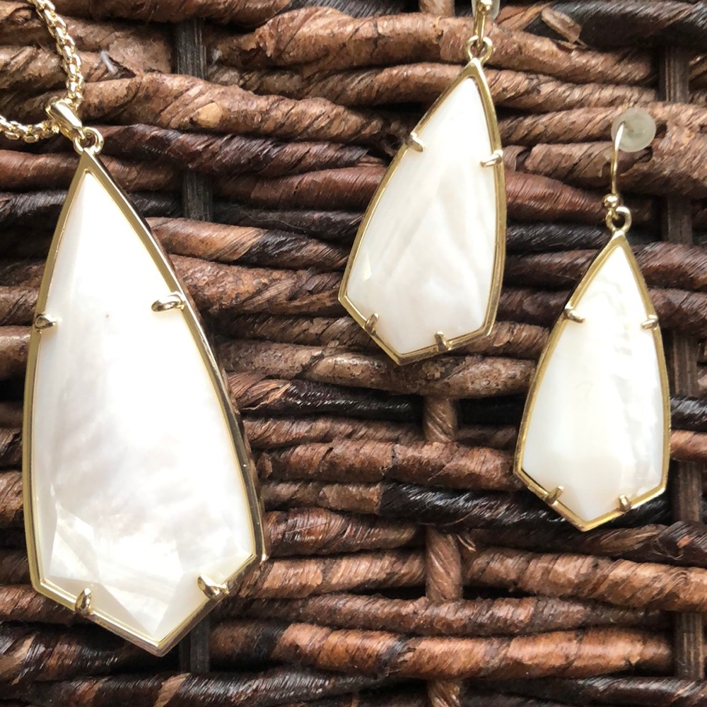 Kendra Scott Carla and Carole set in white pearl